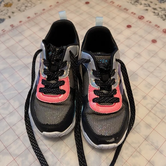 Girl's 13 Skechers Memory Foam Tennis Shoes Rainbow Holographic - Picture 2 of 7